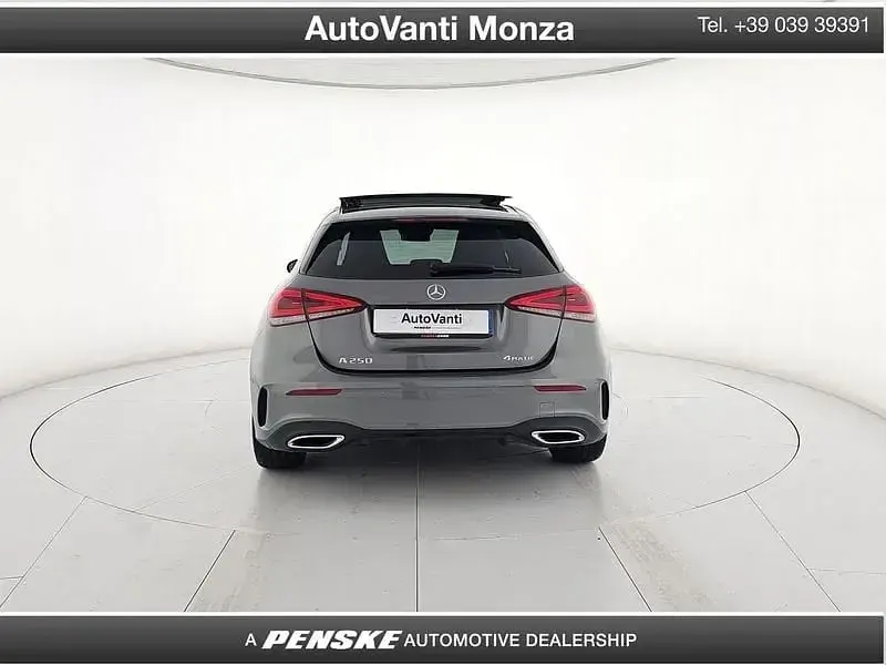 Brugt Mercedes A250 Premium 224 HK (164 kW) 2019 Grå Hatchback
