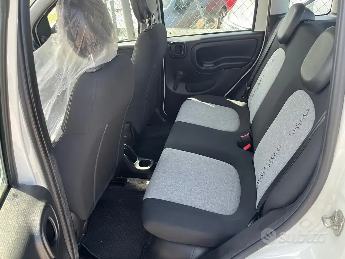 Usata Fiat Panda Lounge 80 CV (58 kW) 2018 Bianco Utilitaria