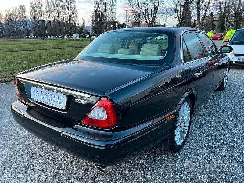Usata Jaguar XJ Executive 207 CV (152 kW) 2007 Nero Berlina