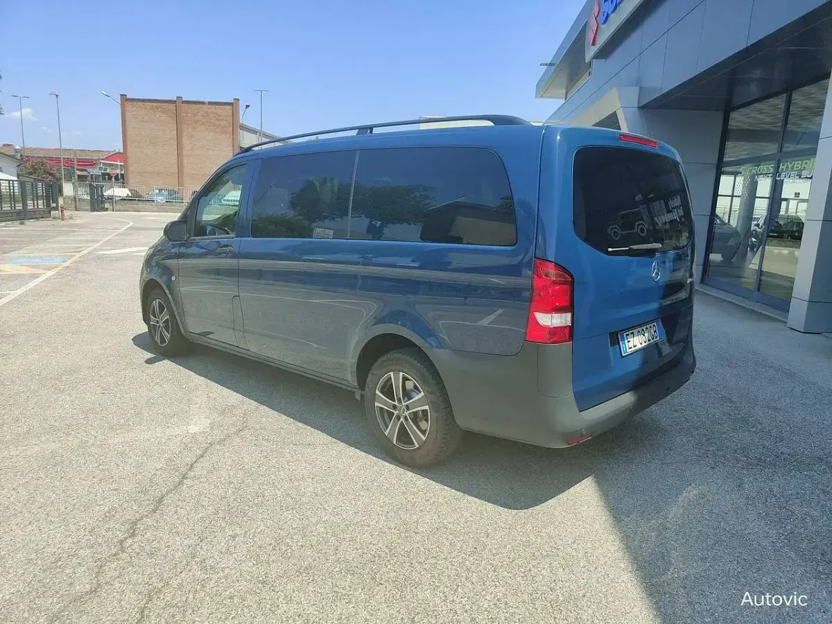 Usata Mercedes Vito 114 CV (83 kW) 2015 Blu/azzurro Furgone