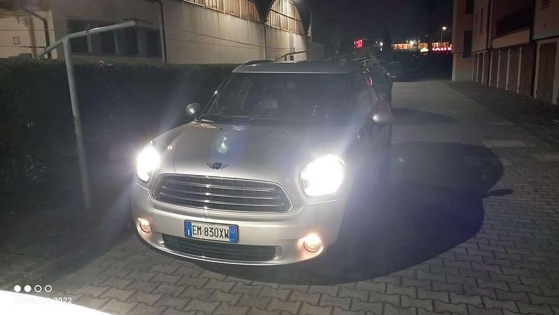 Usata Mini Cooper D Countryman 111 CV (81 kW) 2012 Grigio SUV