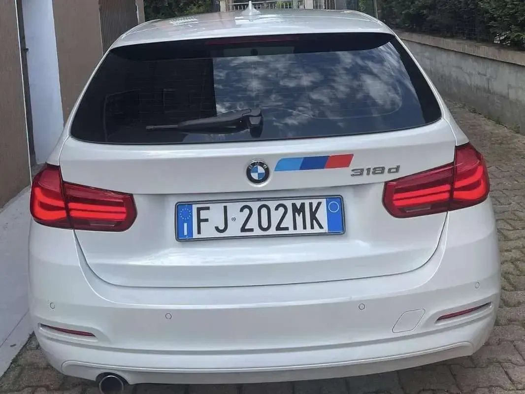 Usata BMW 318 150 CV (110 kW) 2017 Bianco Station wagon