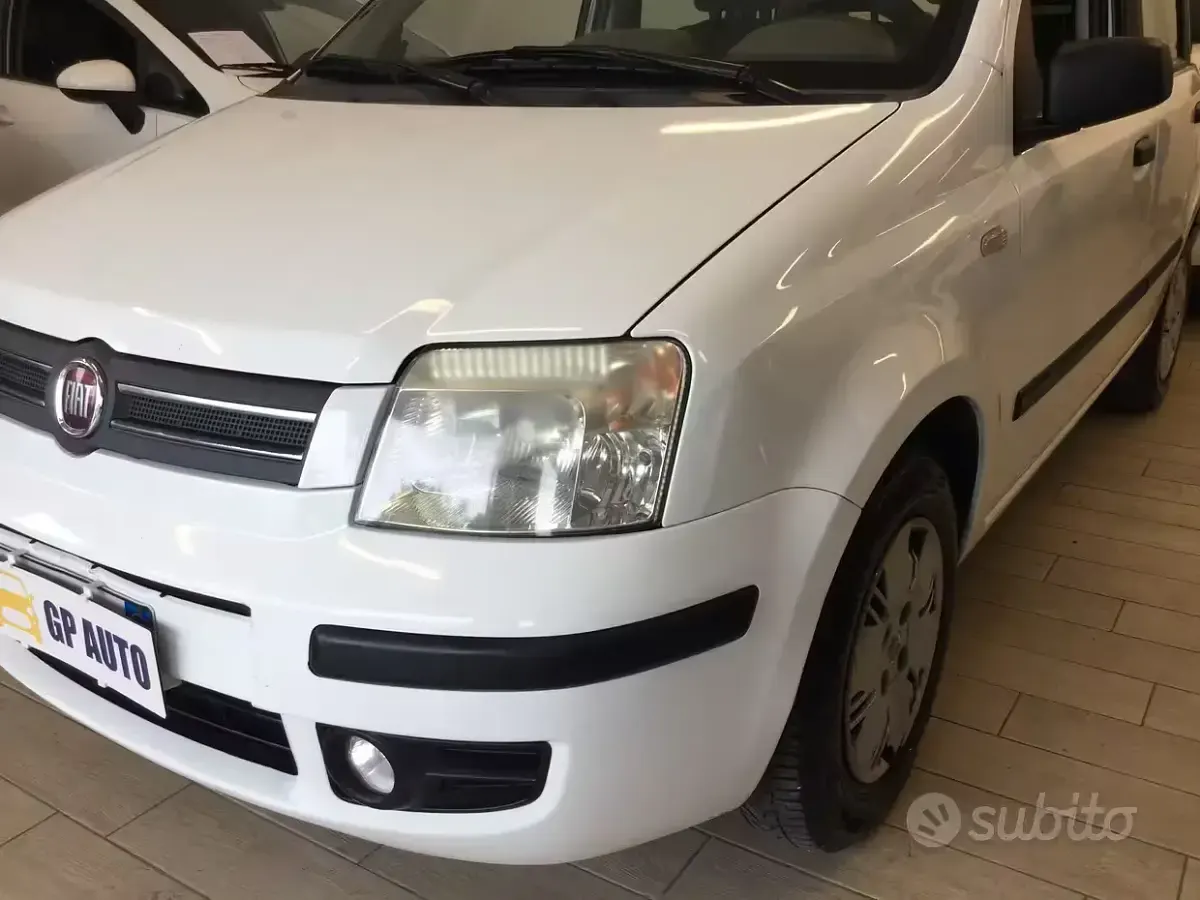 Usata Fiat Panda Dynamic 60 CV (44 kW) 2004 Bianco Utilitaria