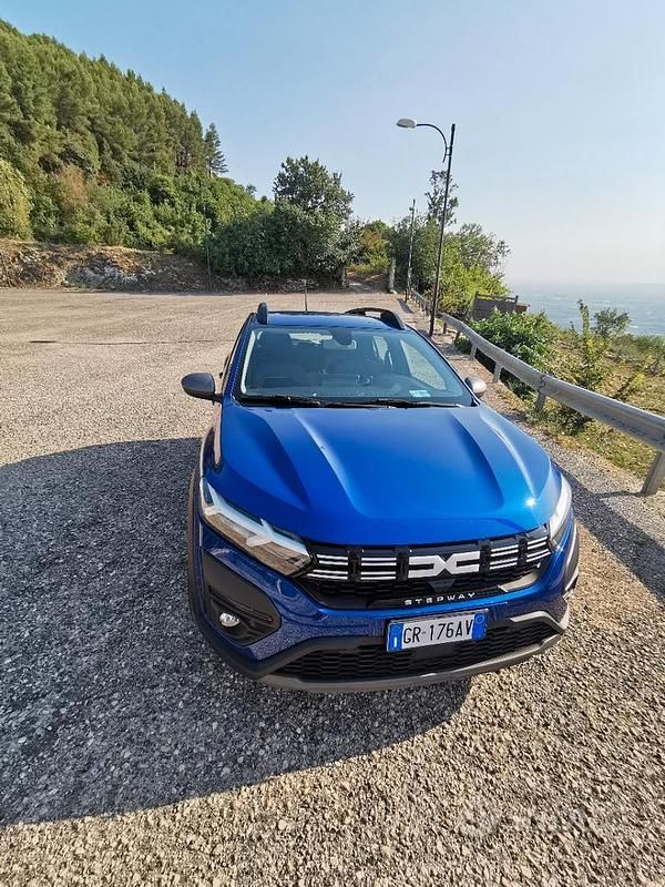 Usata Dacia Sandero 101 CV (74 kW) 2023 Blu Utilitaria