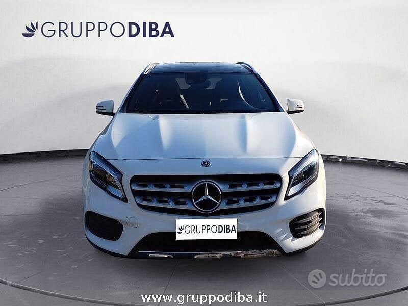 Usata Mercedes GLA200 Premium 136 CV (100 kW) 2018 Bianco SUV