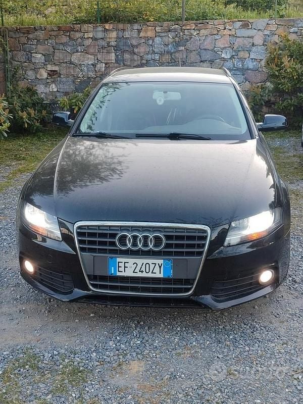 Usata Audi A4 143 CV (105 kW) 2011 Nero Station wagon
