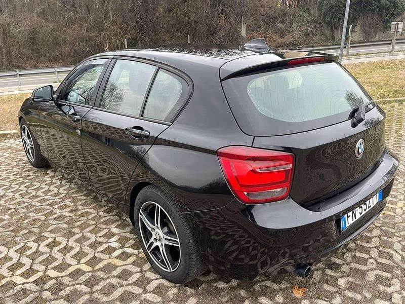 Usata BMW 114 95 CV (69 kW) 2014 Nero Utilitaria