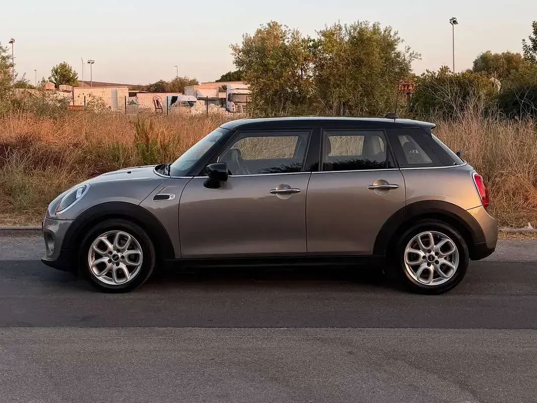 Usata Mini Cooper 136 CV (100 kW) 2019 Grigio Utilitaria