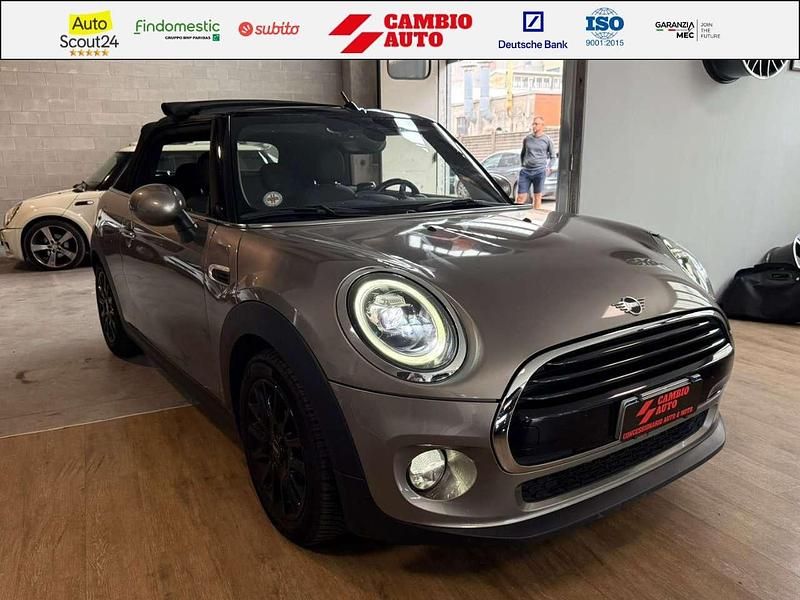 Grigio Usata 2018 Mini Cooper Cabriolet Hype Cabrio | 18.500 € (Ottimo prezzo) - Immagine 1/4
