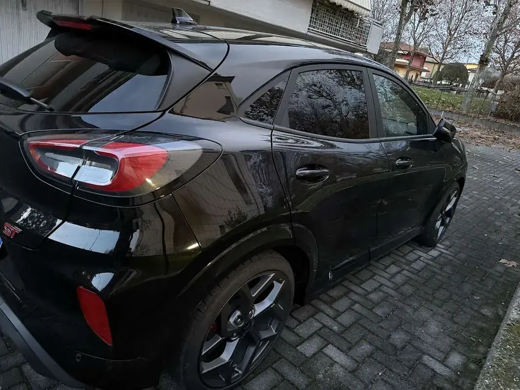 Usata Ford Puma ST200 200 CV (147 kW) 2024 Nero SUV