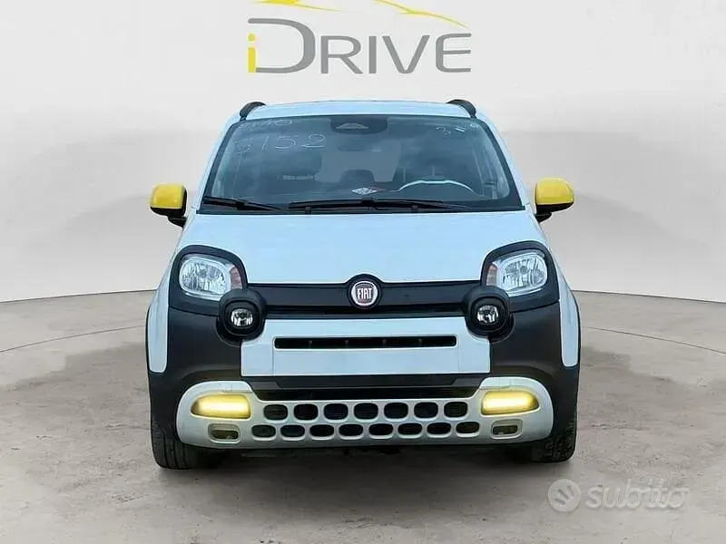Nuova Fiat Panda Cross 69 CV (50 kW) 2025 Bianco Utilitaria