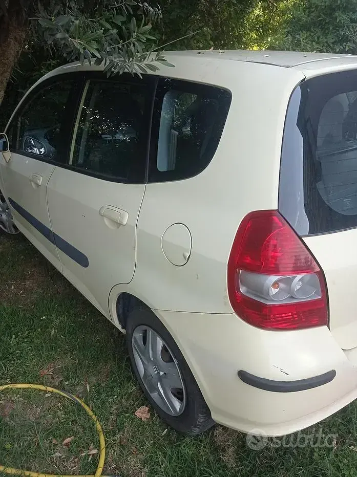 Usata Honda Jazz 78 CV (57 kW) 2003 Utilitaria