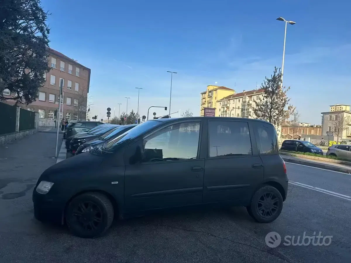 Usata Fiat Multipla Emotion 120 CV (88 kW) 2008 Nero Monovolume