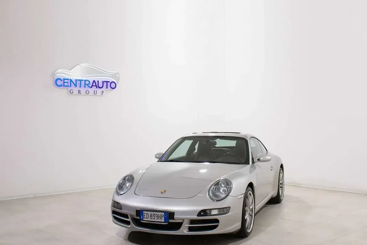 Usata Porsche 911 Carrera 320 CV (235 kW) 2004 Argento Coupé