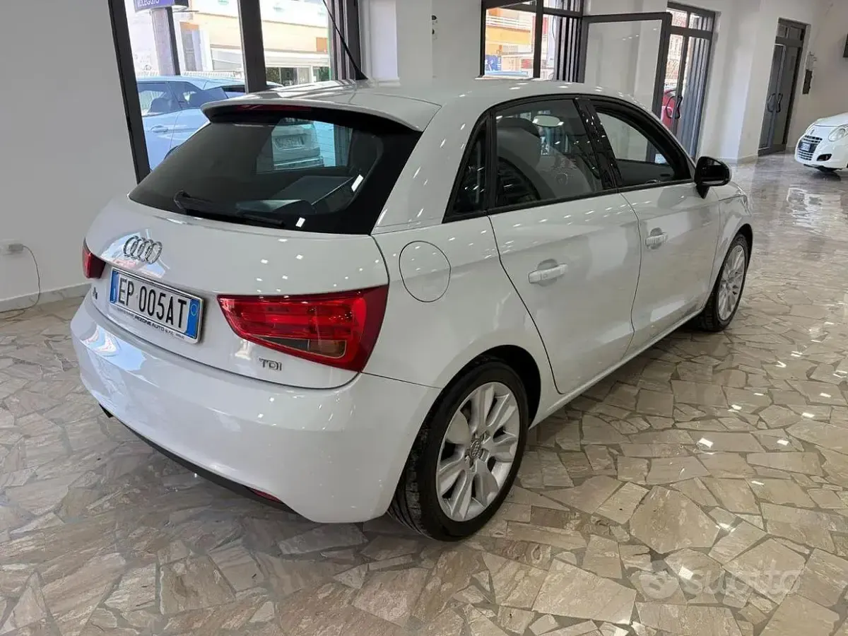 Usata Audi A1 Ambition 90 CV (66 kW) 2013 Bianco Utilitaria