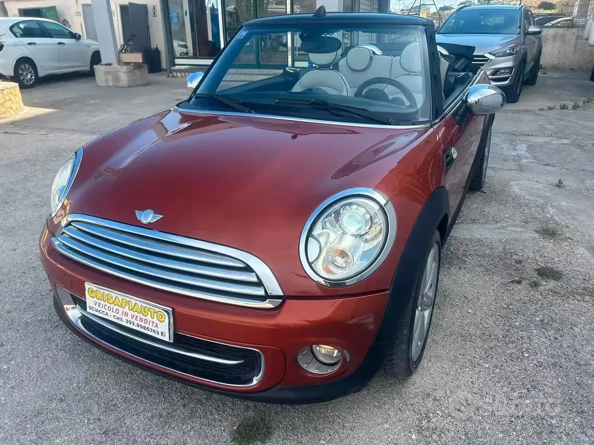 Usata Mini Cooper D Cabriolet 112 CV (82 kW) 2010 Marrone Cabrio