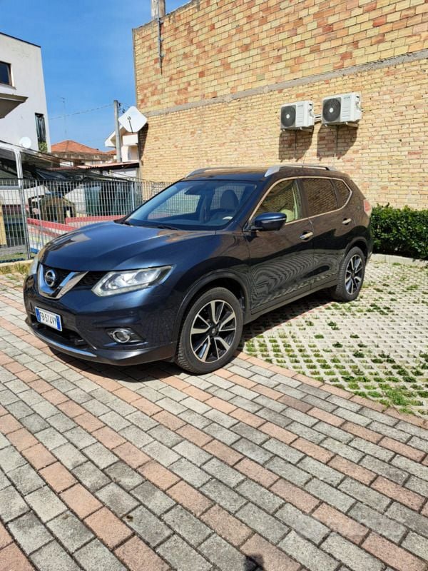 Blu/azzurro Usata 2016 Nissan X-Trail Tekna SUV | 8500 € (Ottimo prezzo) - Immagine 1/4
