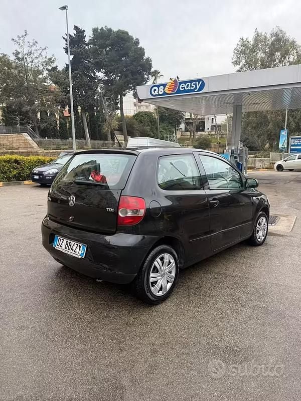 Usata VW Fox 70 CV (51 kW) 2010 Nero Utilitaria