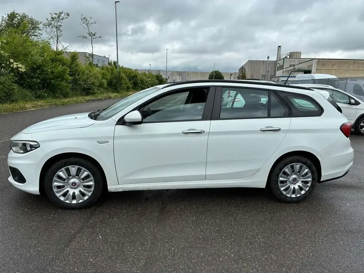 Usata Fiat Tipo Business 95 CV (69 kW) 2017 Bianco Station wagon