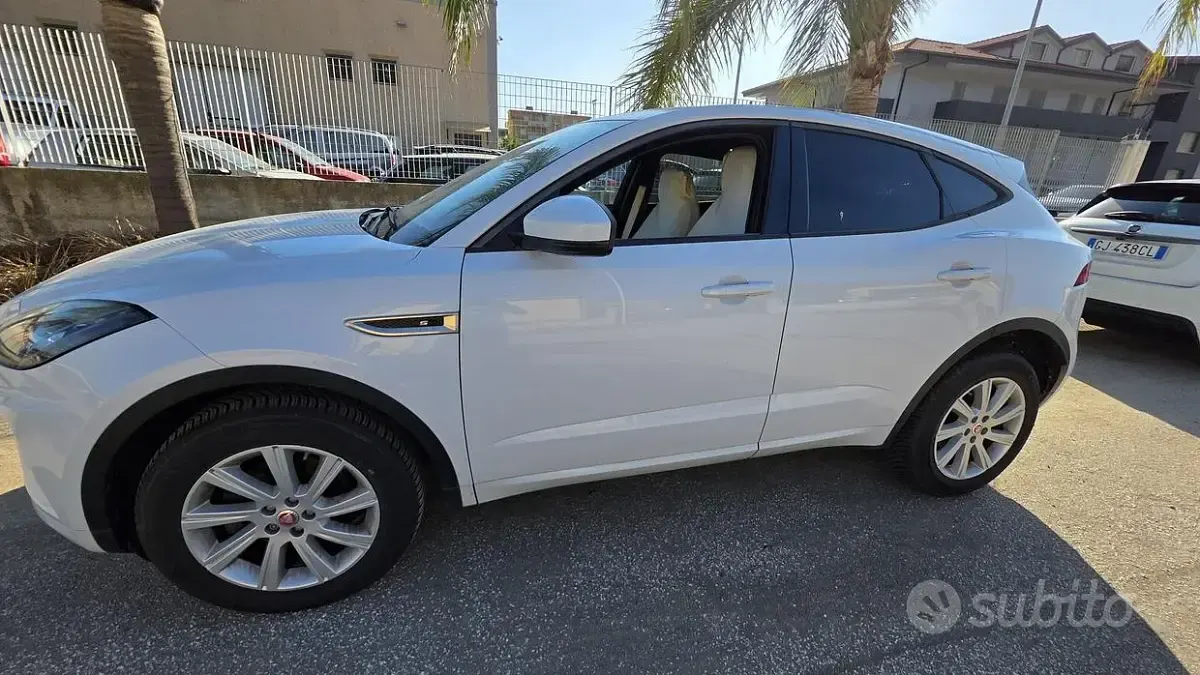 Usata Jaguar E-Pace 150 CV (110 kW) 2019 Bianco SUV