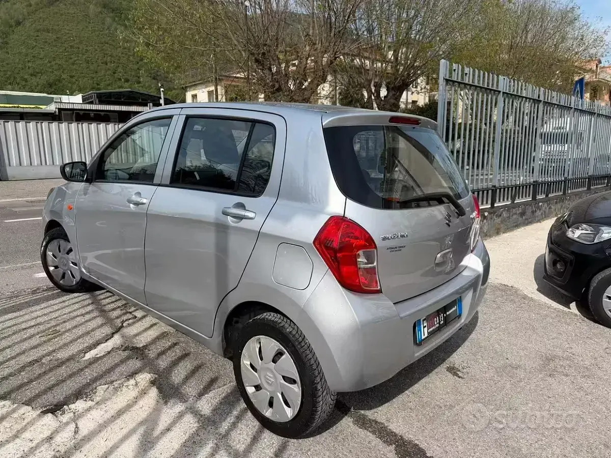 Usata Suzuki Celerio 68 CV (50 kW) 2016 Grigio Utilitaria