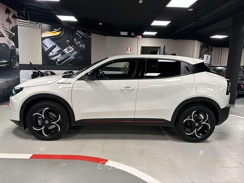 Nuova Alfa Romeo GT Junior Edizione Speciale 145 CV (106 kW) 2025 Bianco Berlina