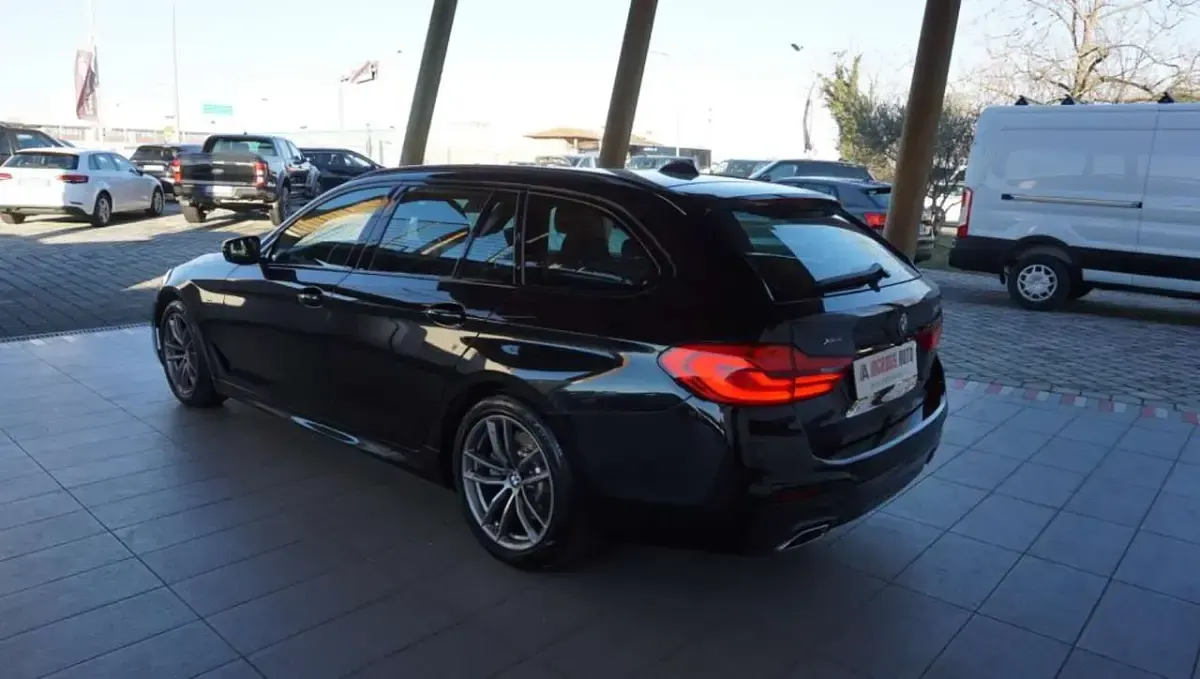 Usata BMW 520 M Sport 190 CV (139 kW) 2019 Nero Station wagon