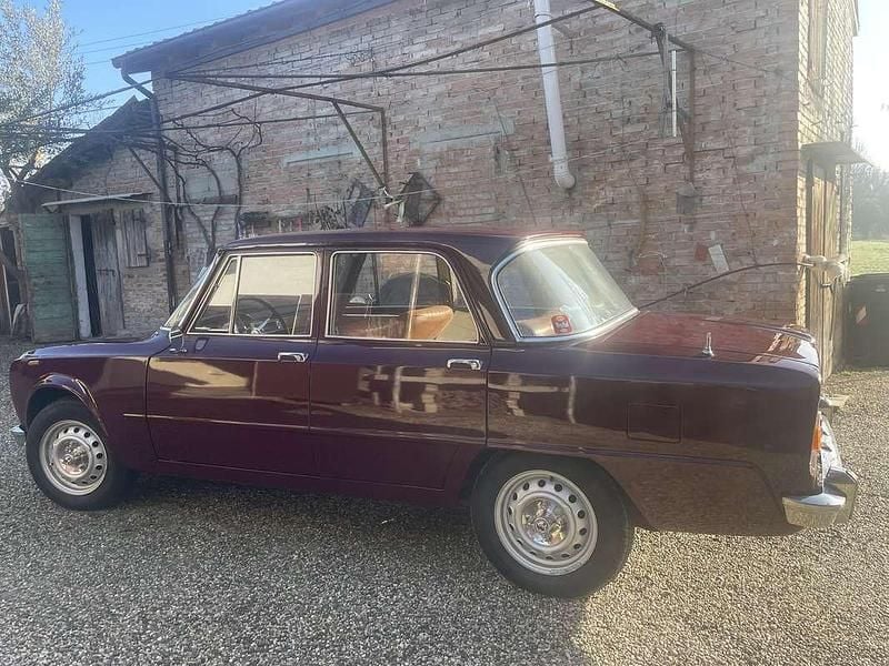 Usata Alfa Romeo Giulia 1300 Ti 86 CV (63 kW) 1969 Rosso Berlina