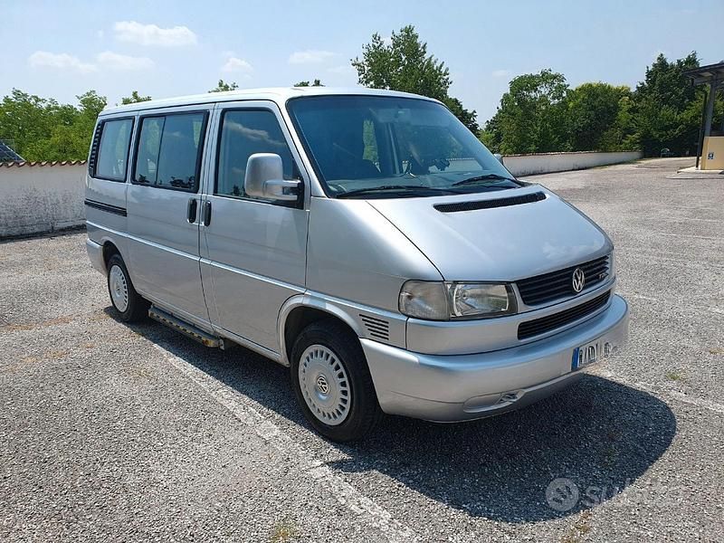 Usata 2000 VW Caravelle Monovolume | 12.499 € - Immagine 1/4