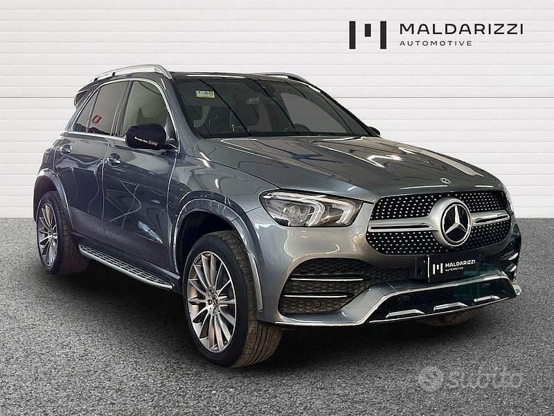 Argento Usata 2022 Mercedes GLE300 Premium SUV | 54.900 € (Buon prezzo) - Immagine 1/4