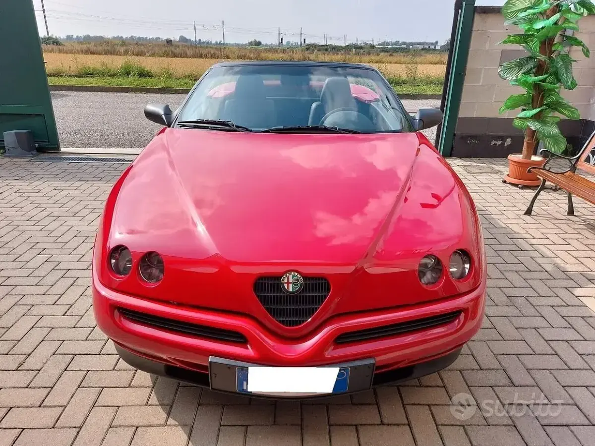 Usata Alfa Romeo Spider Lusso 192 CV (141 kW) 1996 Rosso Cabrio