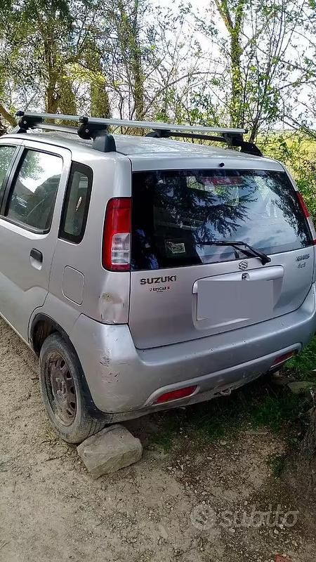 Usata Suzuki Ignis 83 CV (61 kW) 2004 Utilitaria