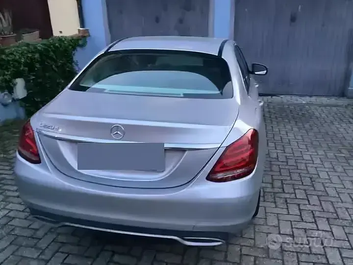 Usata Mercedes C220 170 CV (125 kW) 2017 Grigio Berlina