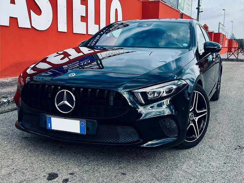 Usata Mercedes A180 Executive 116 CV (85 kW) 2019 Nero Berlina