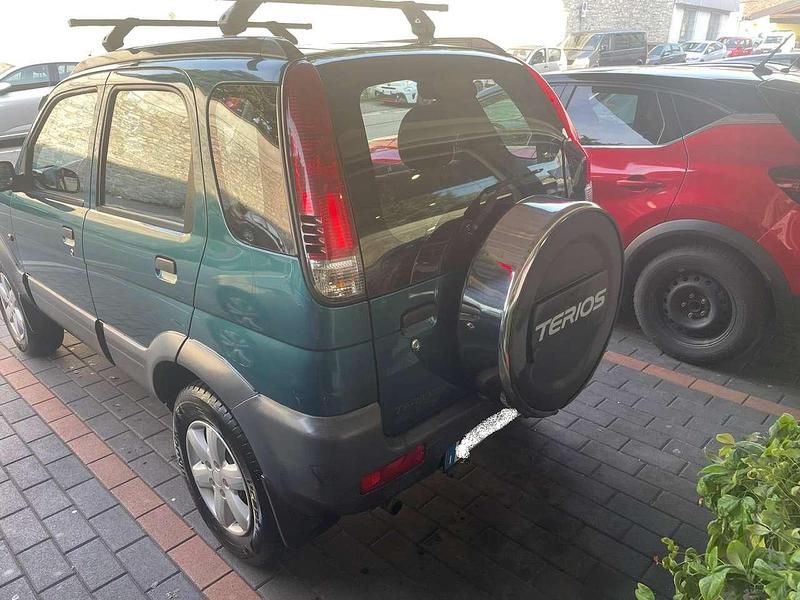 Usata Daihatsu Terios 86 CV (63 kW) 2006 Verde SUV