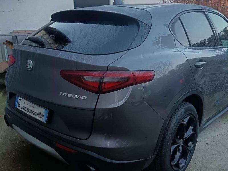 Usata Alfa Romeo Stelvio Business 160 CV (117 kW) 2022 SUV