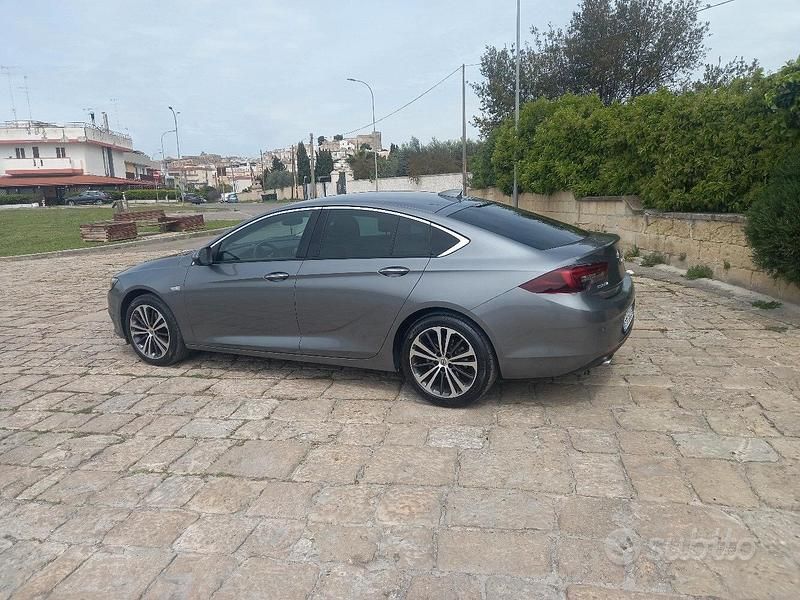 Usata Opel Insignia Innovation 2018 Grigio Berlina