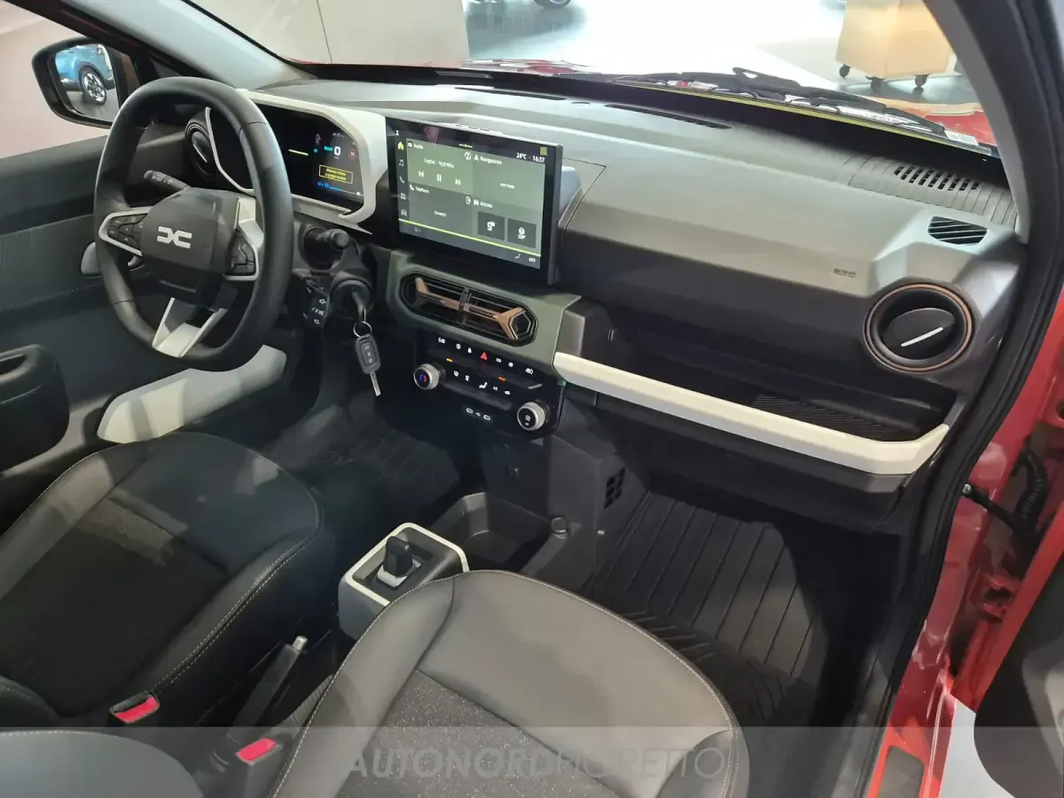 Nuova Dacia Spring Extreme 19 kW (26 CV) 2026 Rossoharm01 Utilitaria