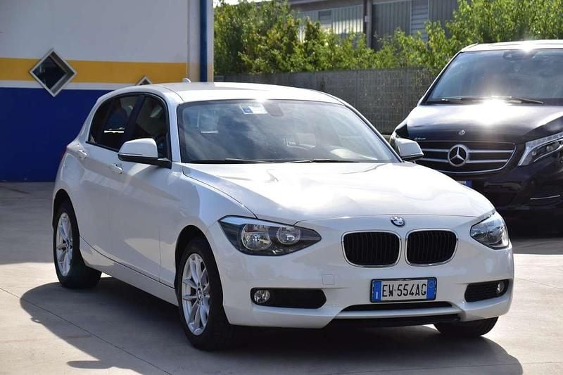 Usata BMW 118 143 CV (105 kW) 2014 Bianco Utilitaria