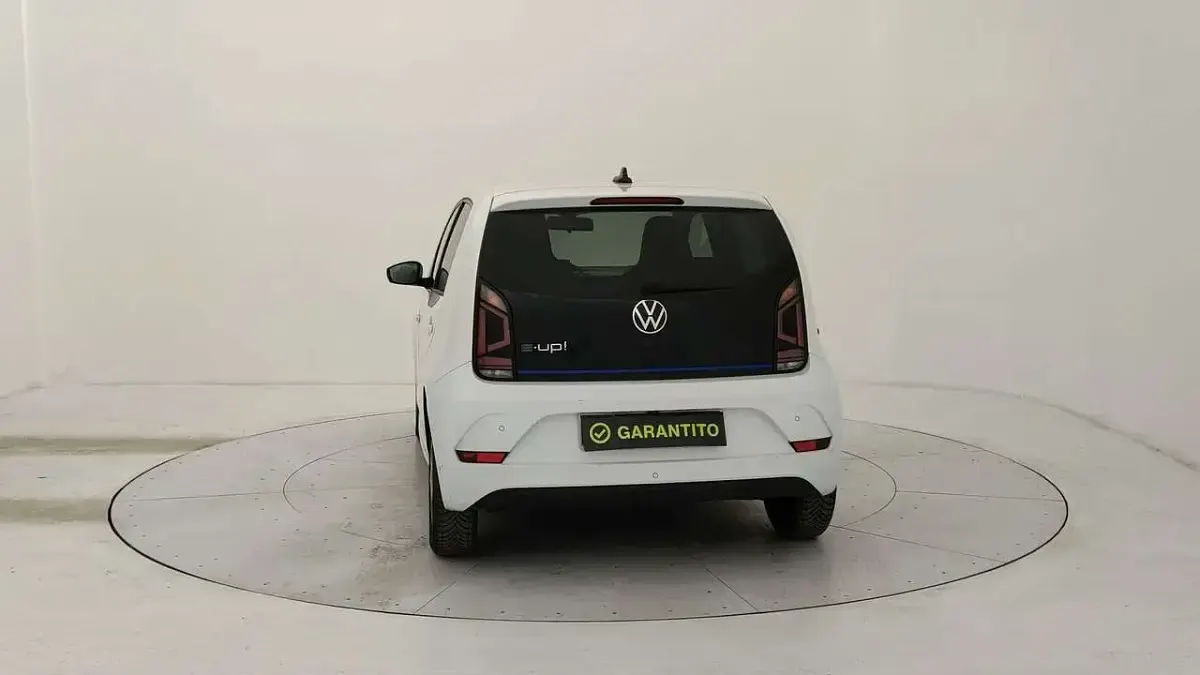Usata VW e-up! 61 kW (83 CV) 2021 Bianco Utilitaria