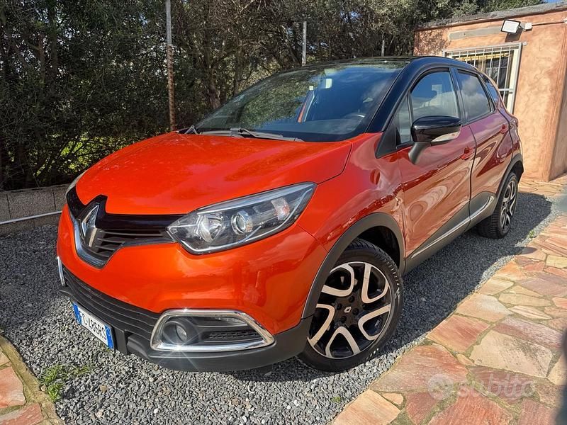 Usata Renault Captur Iconic 90 CV (66 kW) 2016 Arancione SUV