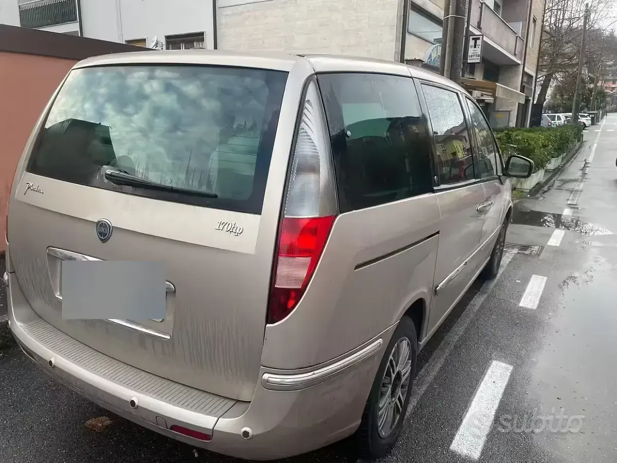 Usata Lancia Phedra 170 CV (125 kW) 2010 Monovolume