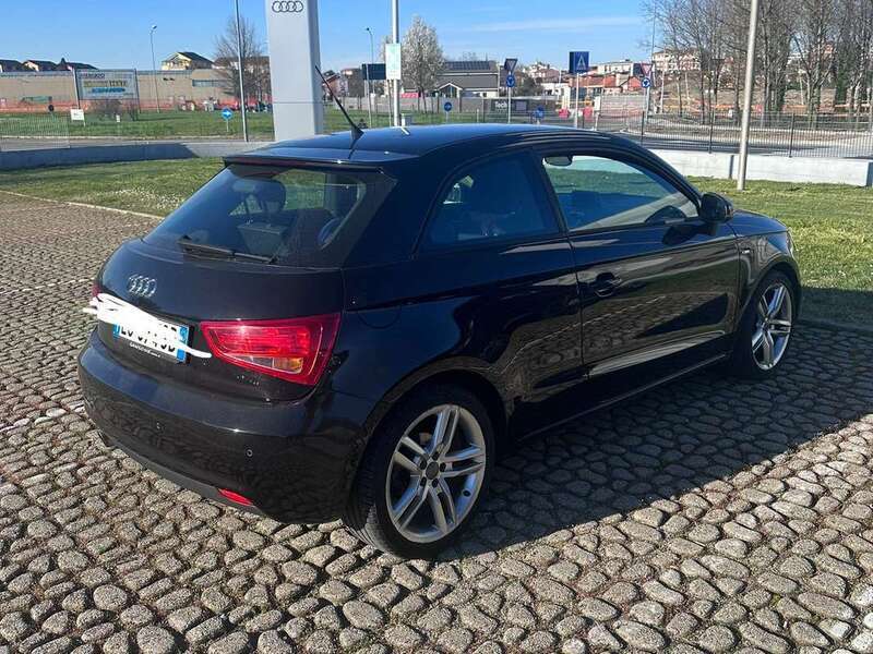 Usato 2011 Audi A1 1.6 Diesel 90 CV (8.000 €)