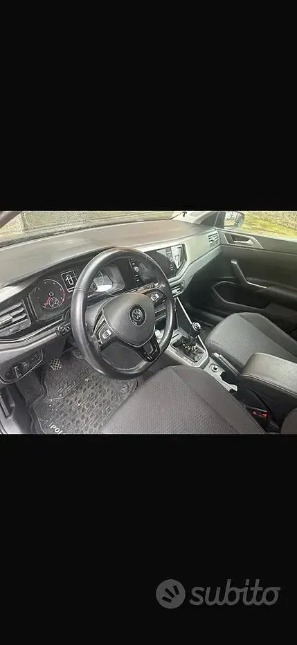 Usata VW Polo 95 CV (69 kW) 2019 Nero Utilitaria