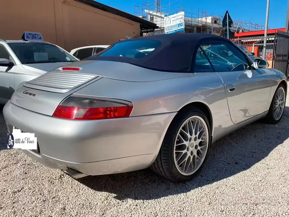 Usata Porsche 911 Carrera Cabriolet 300 CV (220 kW) 2001 Grigio Cabrio
