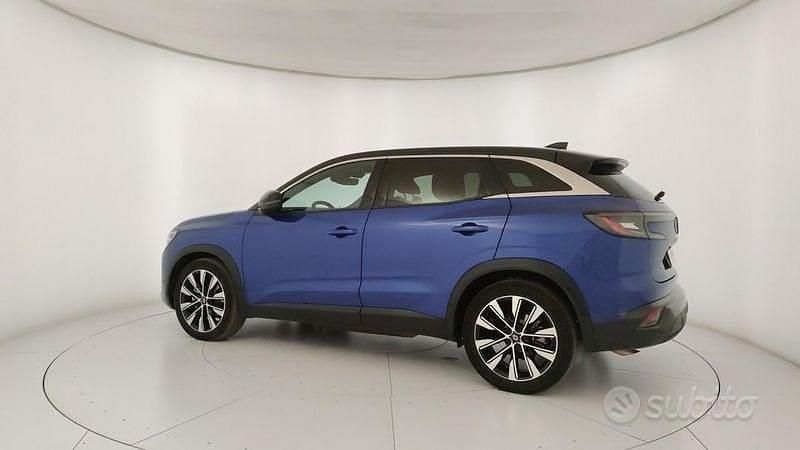 Usata Renault Austral Techno 200 CV (147 kW) 2023 Blu SUV