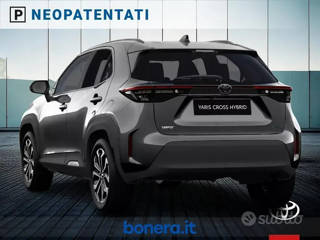 Nuova Toyota Yaris Cross Trend 116 CV (85 kW) 2026 Grigio SUV