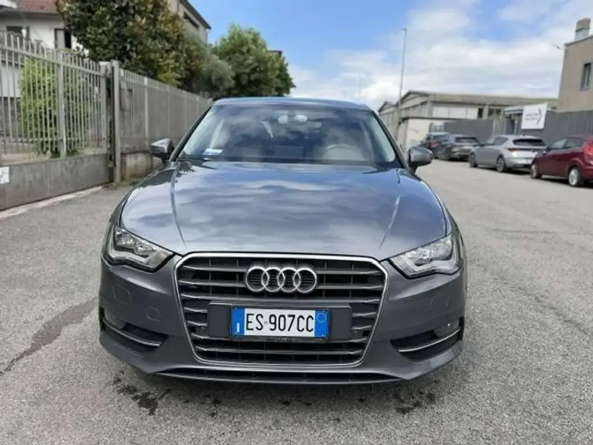Usata Audi A3 Ambiente 150 CV (110 kW) 2013 Grigio Berlina