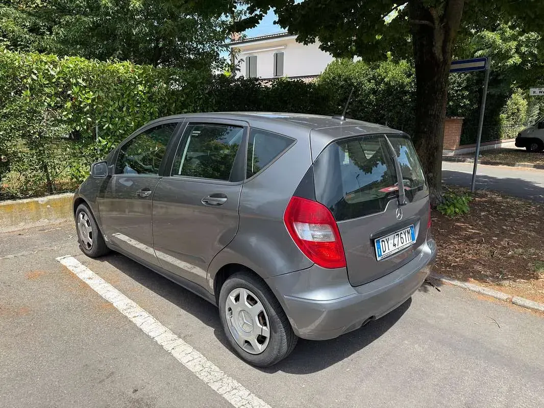 Usata Mercedes A160 Elegance 95 CV (69 kW) 2009 Grigio Monovolume