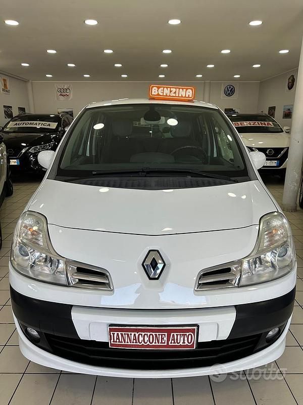 Bianco Usata 2011 Renault Grand Modus Monovolume | 2500 € (Buon prezzo) - Immagine 1/4